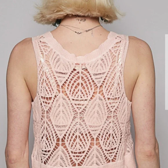 Bohemian POL Embroidered Crop Tank Top NWT - Picture 2 of 4